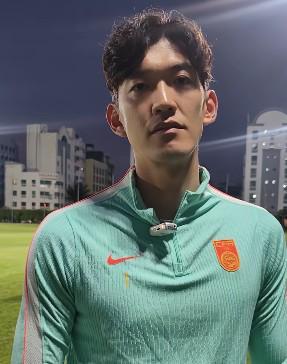 Yabo Sports-颜骏凌：为武磊百场感到骄傲；李昊很有潜力，会帮他尽快融入